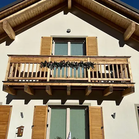 Nido Di Laura بيت ضيافة 3*